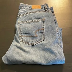 American Eagle mom jeans